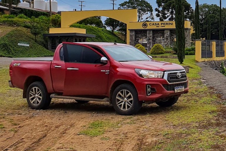Toyota HiLux towing capacity DriveQuest